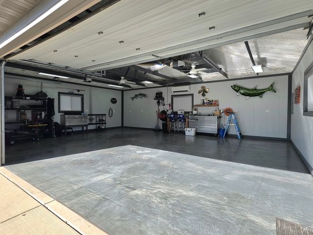 22545 S Spencer Road, New Lenox, IL 60451