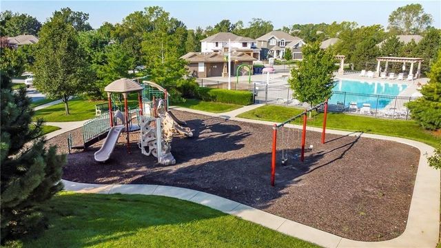 17428 W 163rd Place, Olathe, KS 66062