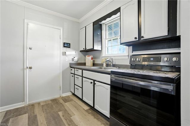 3426 Essex CIR, Norfolk, VA 23513