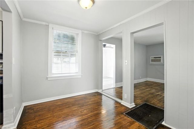 3426 Essex CIR, Norfolk, VA 23513