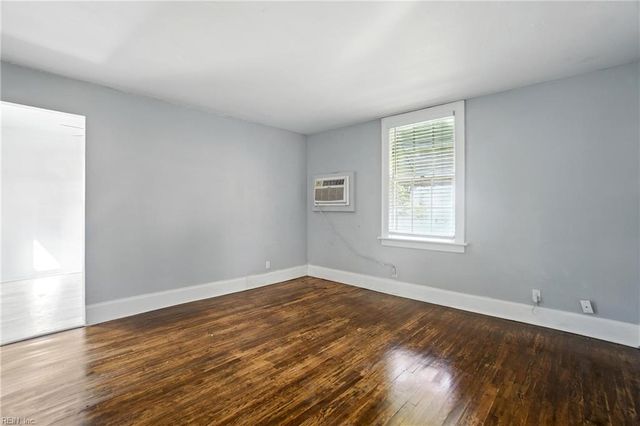 3426 Essex CIR, Norfolk, VA 23513