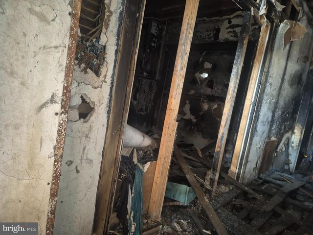 2432 W FRANKLIN ST, Baltimore, MD 21223