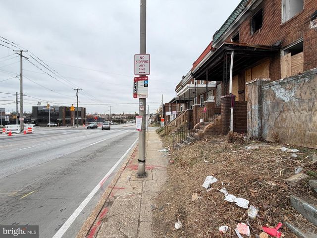 2432 W FRANKLIN ST, Baltimore, MD 21223