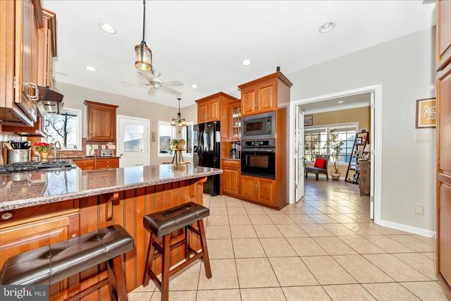 11067 WEATHERSTONE DRIVE, Waynesboro, PA 17268