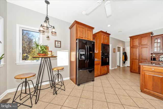 11067 WEATHERSTONE DRIVE, Waynesboro, PA 17268