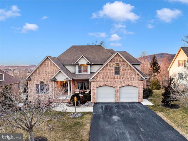 11067 WEATHERSTONE DRIVE, Waynesboro, PA 17268