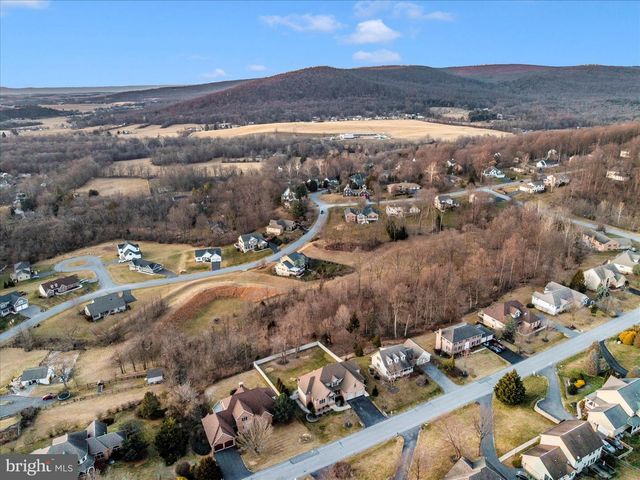 11067 WEATHERSTONE DRIVE, Waynesboro, PA 17268