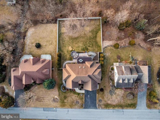 11067 WEATHERSTONE DRIVE, Waynesboro, PA 17268