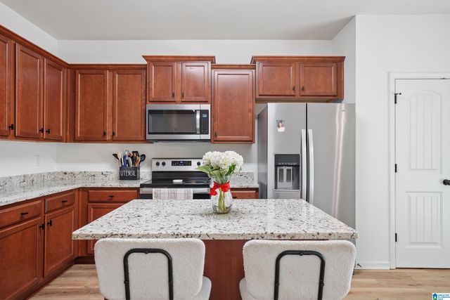 305 POLO COURT, Chelsea, AL 35043