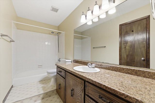 118 UPLAND Drive, Council Bluffs, IA 51503