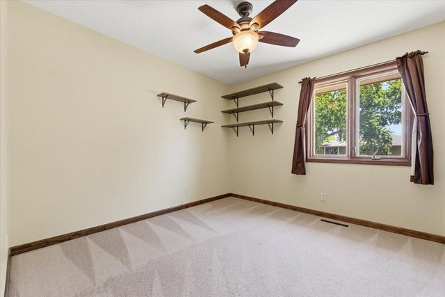 118 UPLAND Drive, Council Bluffs, IA 51503