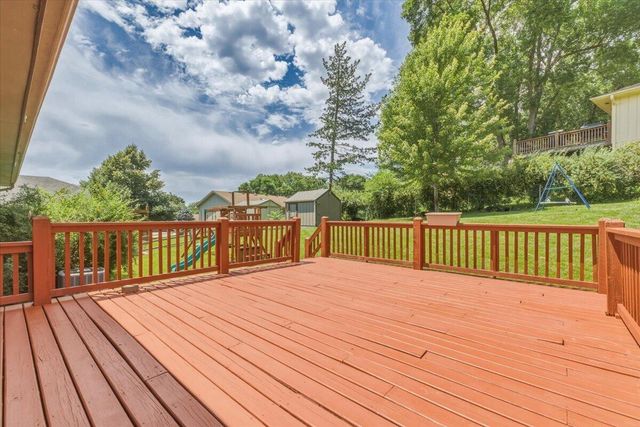 118 UPLAND Drive, Council Bluffs, IA 51503