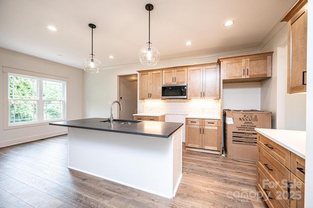 2113 6th Street NW 2, Hickory, NC 28601