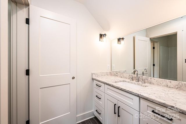 2113 6th Street NW 2, Hickory, NC 28601