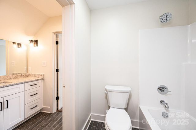 2113 6th Street NW 2, Hickory, NC 28601