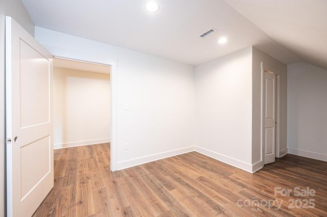 2113 6th Street NW 2, Hickory, NC 28601