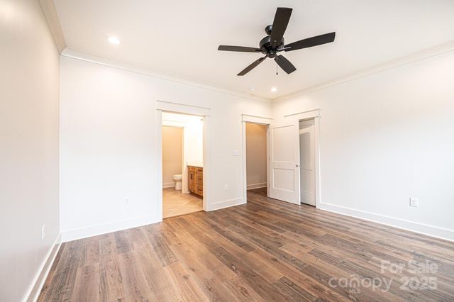 2113 6th Street NW 2, Hickory, NC 28601