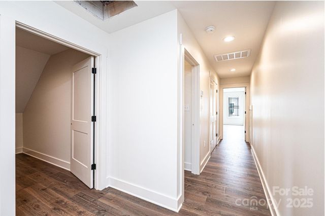 2113 6th Street NW 2, Hickory, NC 28601