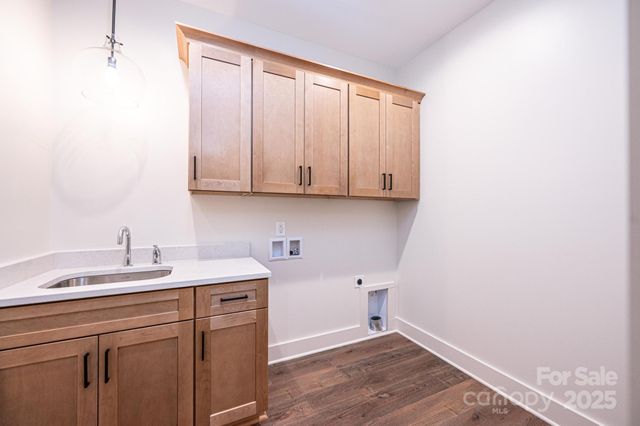 2113 6th Street NW 2, Hickory, NC 28601