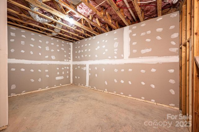 2113 6th Street NW 2, Hickory, NC 28601