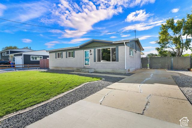 2969 W 1300 N, Clinton, UT 84015