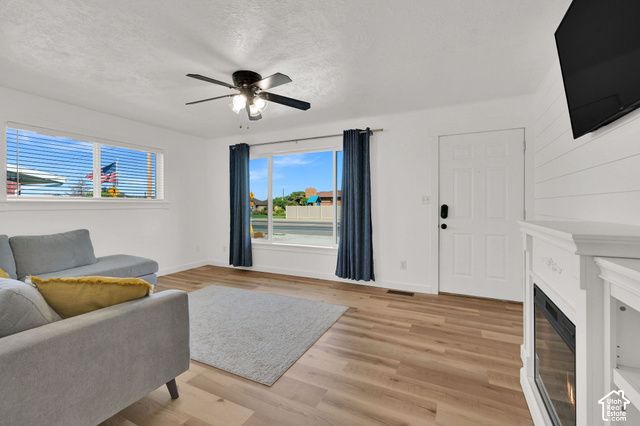 2969 W 1300 N, Clinton, UT 84015