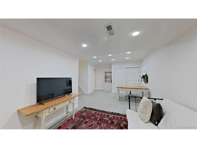 1659 Saratoga Dr, Lafayette, CO 80026