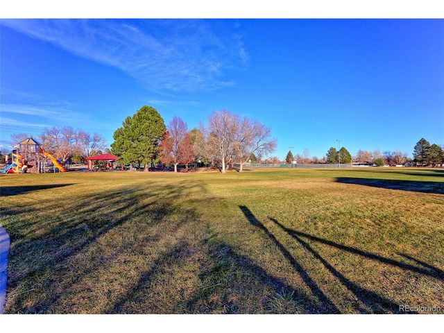 1659 Saratoga Dr, Lafayette, CO 80026