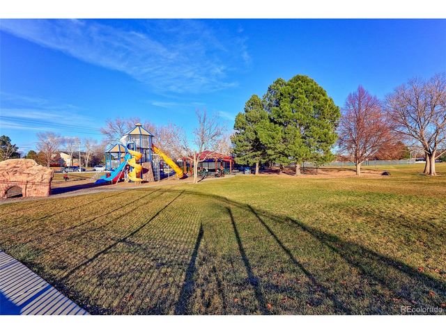 1659 Saratoga Dr, Lafayette, CO 80026