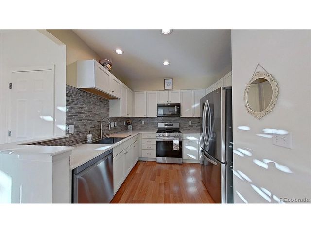 1659 Saratoga Dr, Lafayette, CO 80026