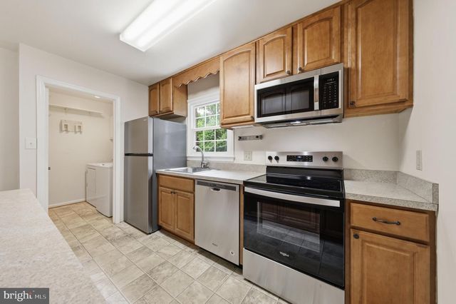 219 QUEEN ANNES CT, Hagerstown, MD 21740