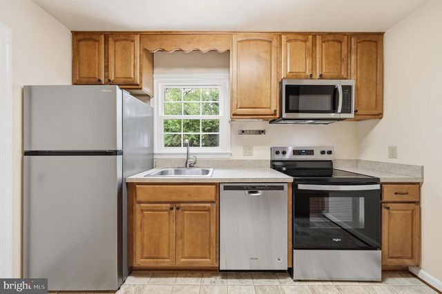 219 QUEEN ANNES CT, Hagerstown, MD 21740