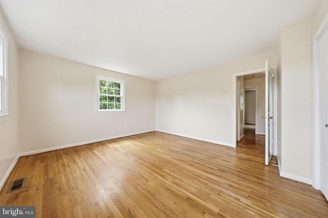219 QUEEN ANNES CT, Hagerstown, MD 21740