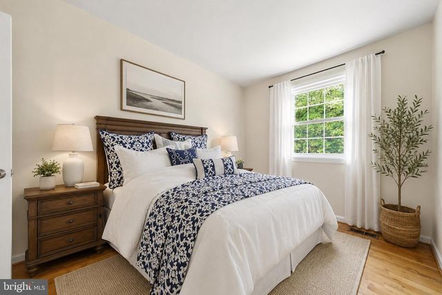 219 QUEEN ANNES CT, Hagerstown, MD 21740