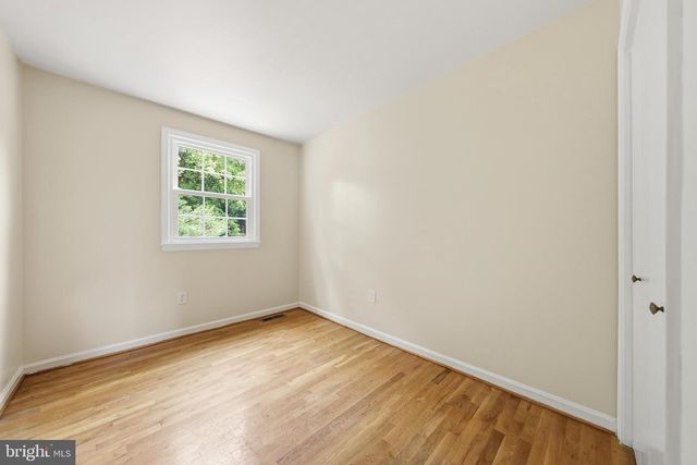 219 QUEEN ANNES CT, Hagerstown, MD 21740