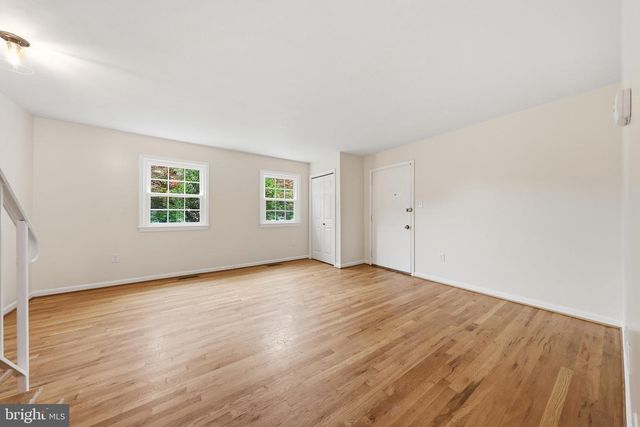 219 QUEEN ANNES CT, Hagerstown, MD 21740