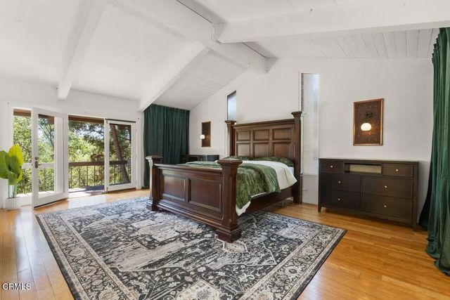 1002 Country Club Drive, Ojai, CA 93023