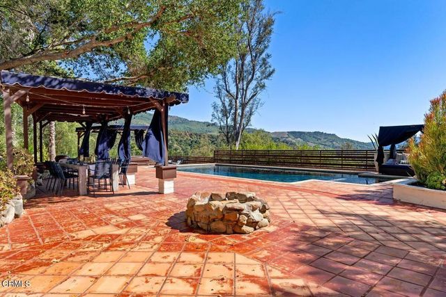 1002 Country Club Drive, Ojai, CA 93023