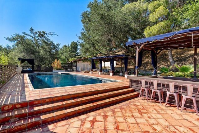 1002 Country Club Drive, Ojai, CA 93023