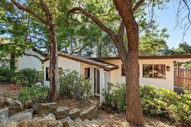 1002 Country Club Drive, Ojai, CA 93023