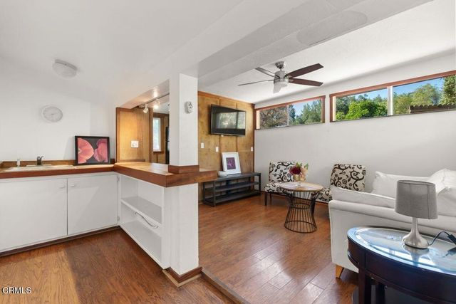 1002 Country Club Drive, Ojai, CA 93023