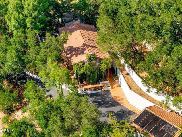 1002 Country Club Drive, Ojai, CA 93023