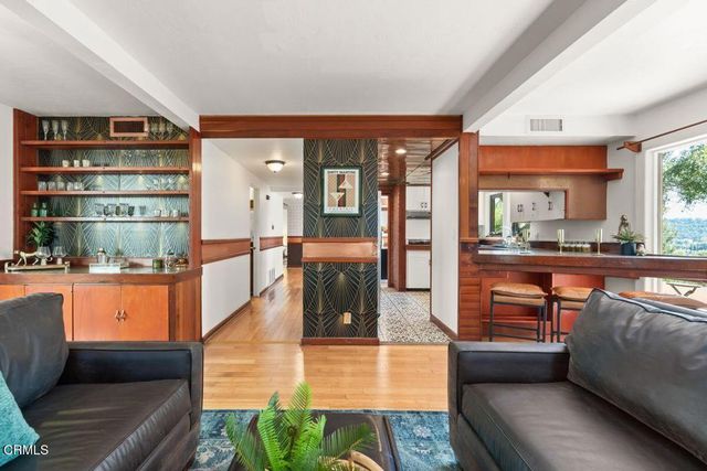 1002 Country Club Drive, Ojai, CA 93023
