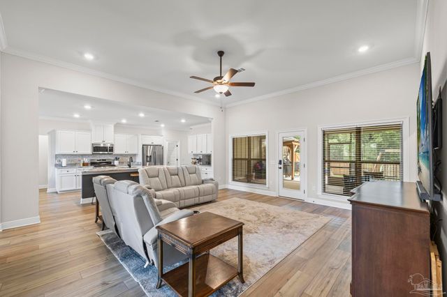 4084 Blue Hillside Ln, Milton, FL 32583