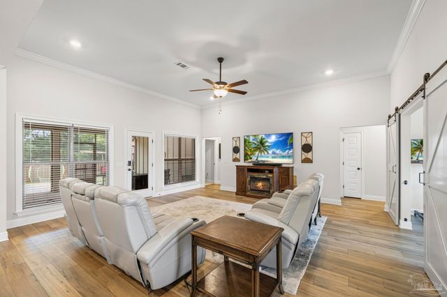 4084 Blue Hillside Ln, Milton, FL 32583