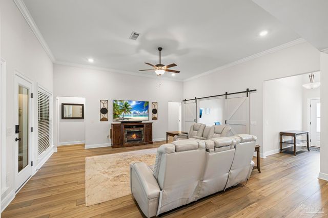 4084 Blue Hillside Ln, Milton, FL 32583