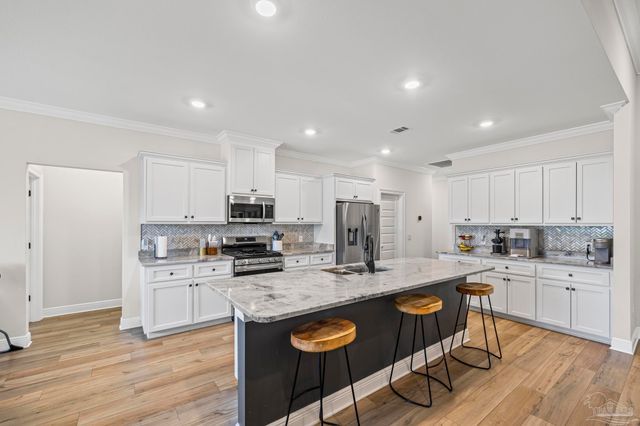 4084 Blue Hillside Ln, Milton, FL 32583