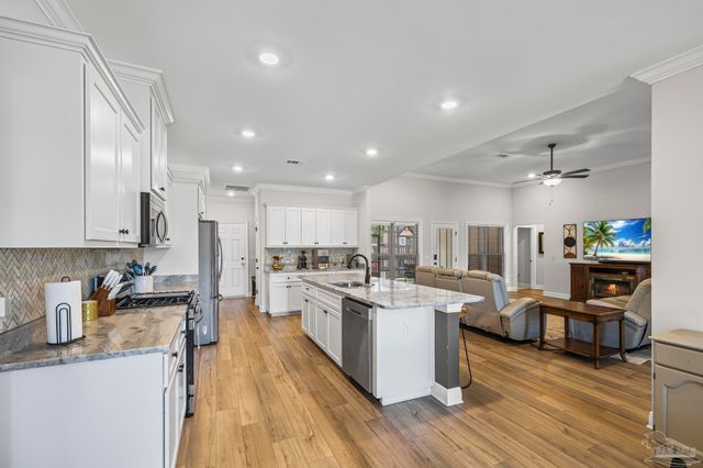 4084 Blue Hillside Ln, Milton, FL 32583