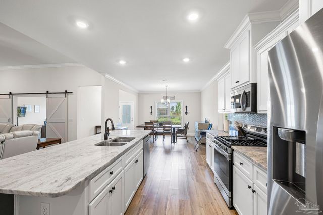 4084 Blue Hillside Ln, Milton, FL 32583