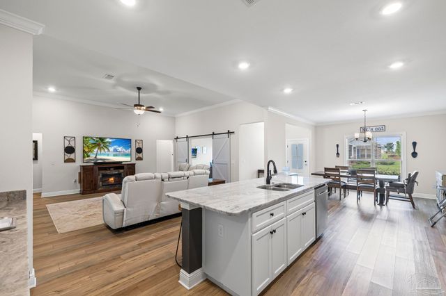 4084 Blue Hillside Ln, Milton, FL 32583